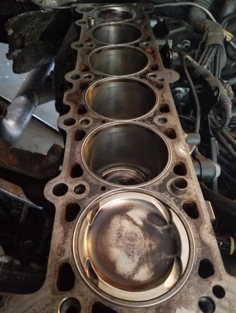 Engine teardown by Dave's Mobile Garage in Lake County, IL